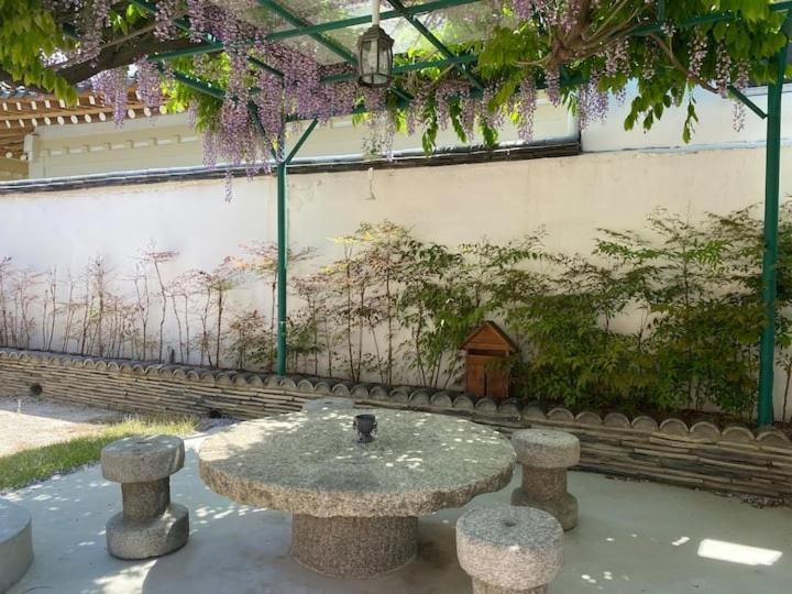 Adam Guesthouse Gyeongju Exterior photo